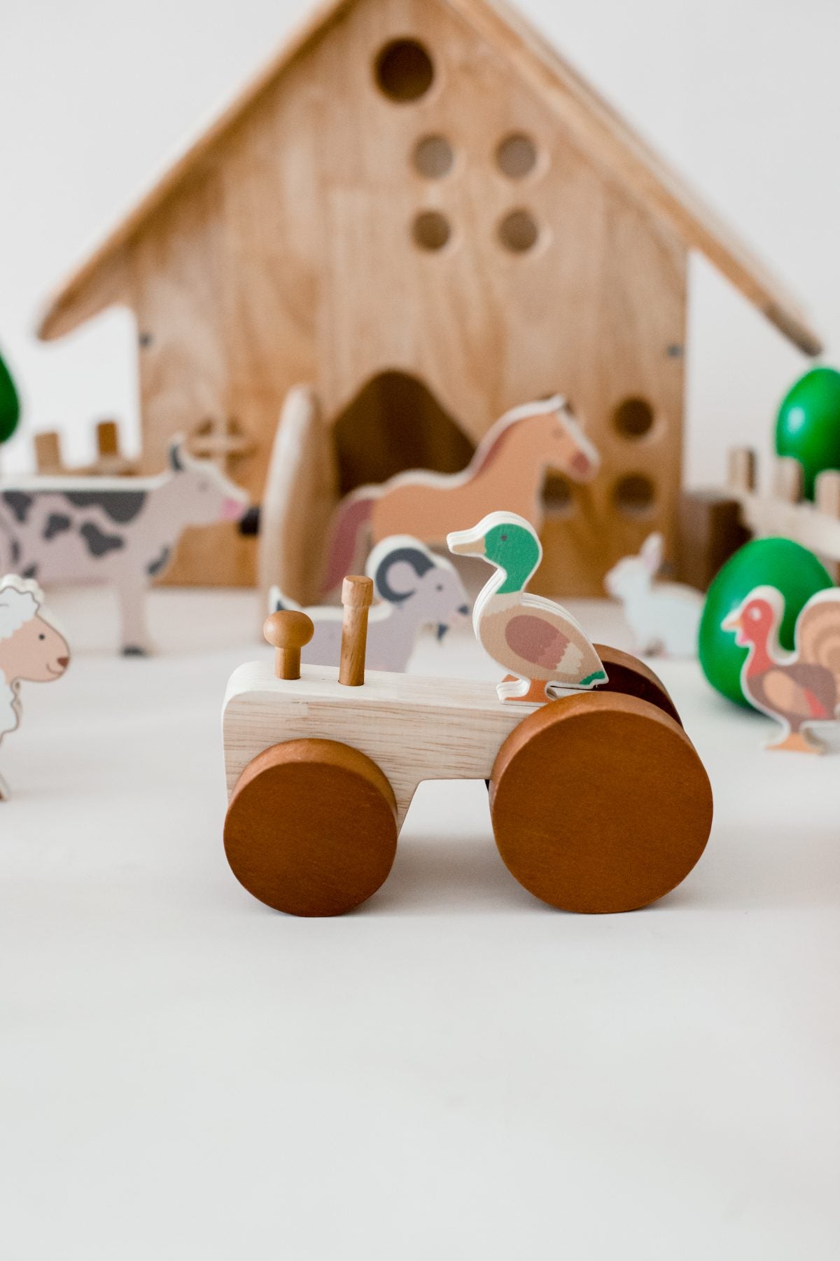 Wooden Farm Animal & Tractor Play Set – Imaginative Open-Ended Toy for Ages 2+