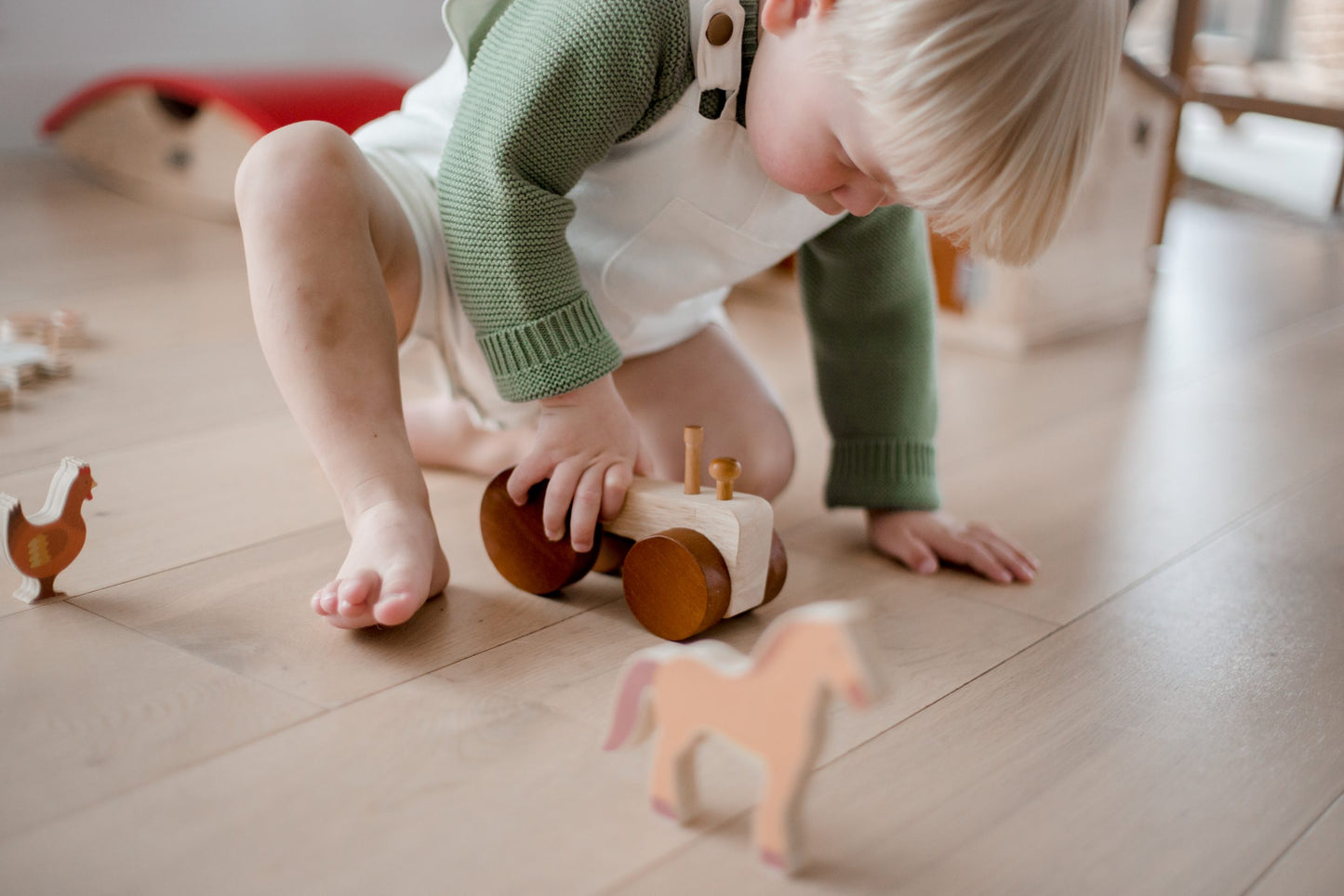 Wooden Farm Animal & Tractor Play Set – Imaginative Open-Ended Toy for Ages 2+